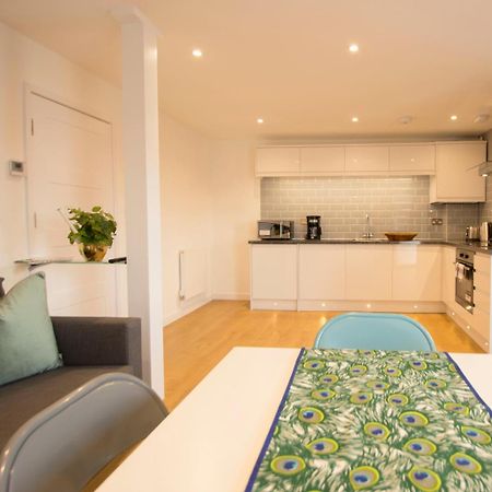 London Deluxe Apartments Mitcham Eksteriør bilde
