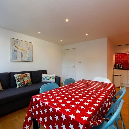 London Deluxe Apartments Mitcham Eksteriør bilde