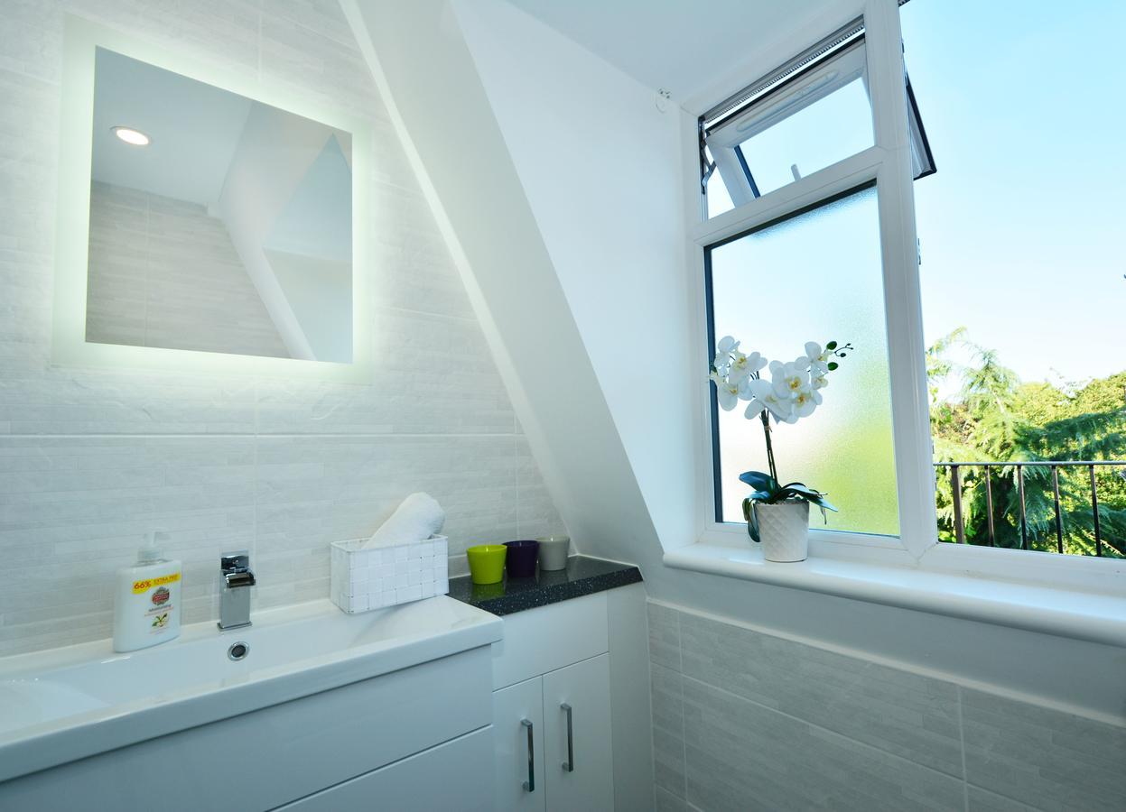 London Deluxe Apartments Mitcham Eksteriør bilde