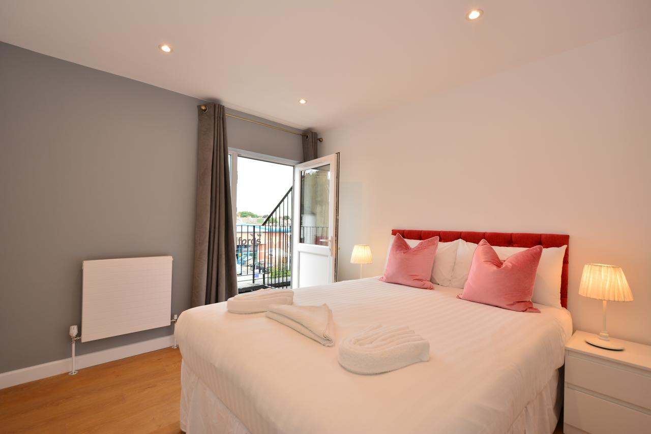 London Deluxe Apartments Mitcham Eksteriør bilde