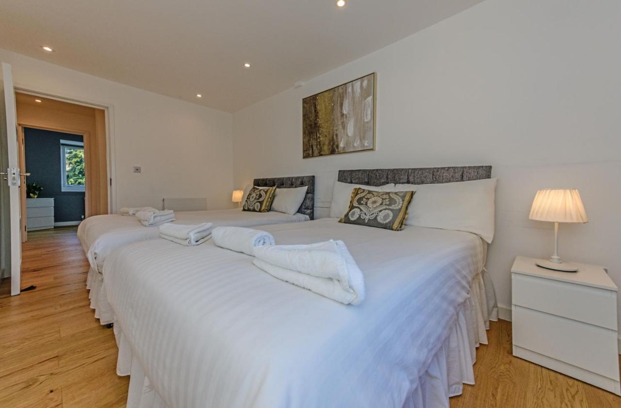 London Deluxe Apartments Mitcham Eksteriør bilde
